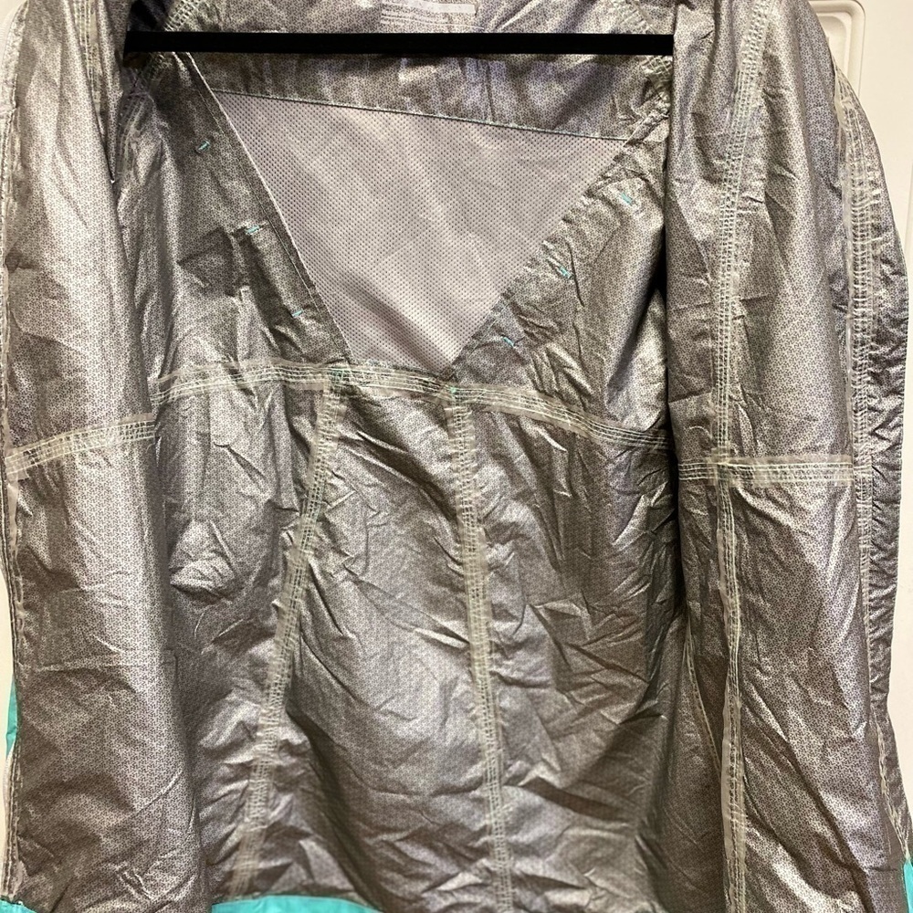 Rain jacket - Picture 5 of 9